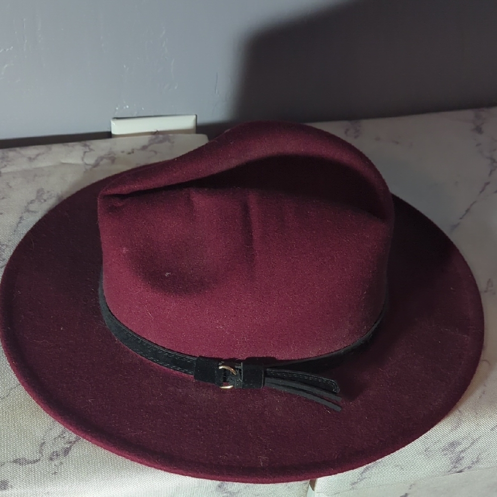 Chic Maroon Fedora with Black Band